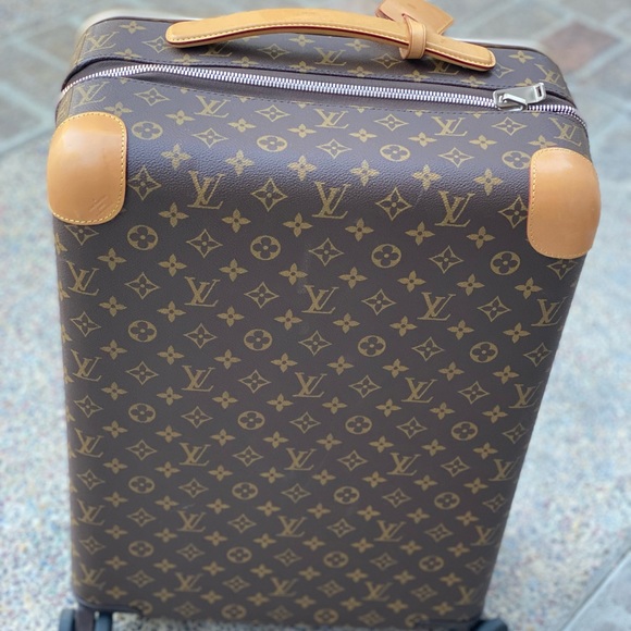 Louis Vuitton Carry On suitcase - Picture 2 of 3